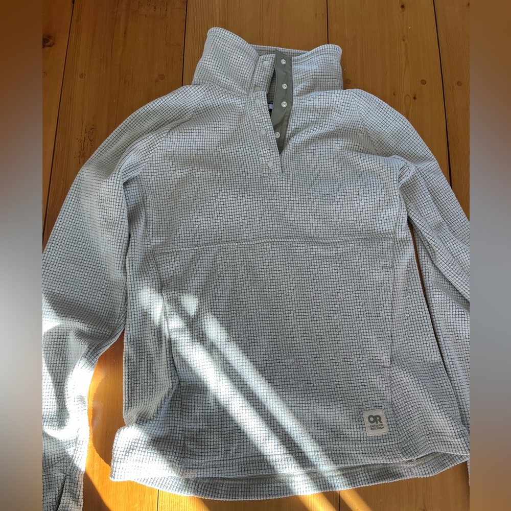 Womans trail mix snap pullover